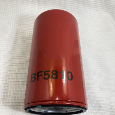 BF5810 23518482 Parti di escavatore Filtro del carburante con dimensioni standard e carta filtrabile in ferro